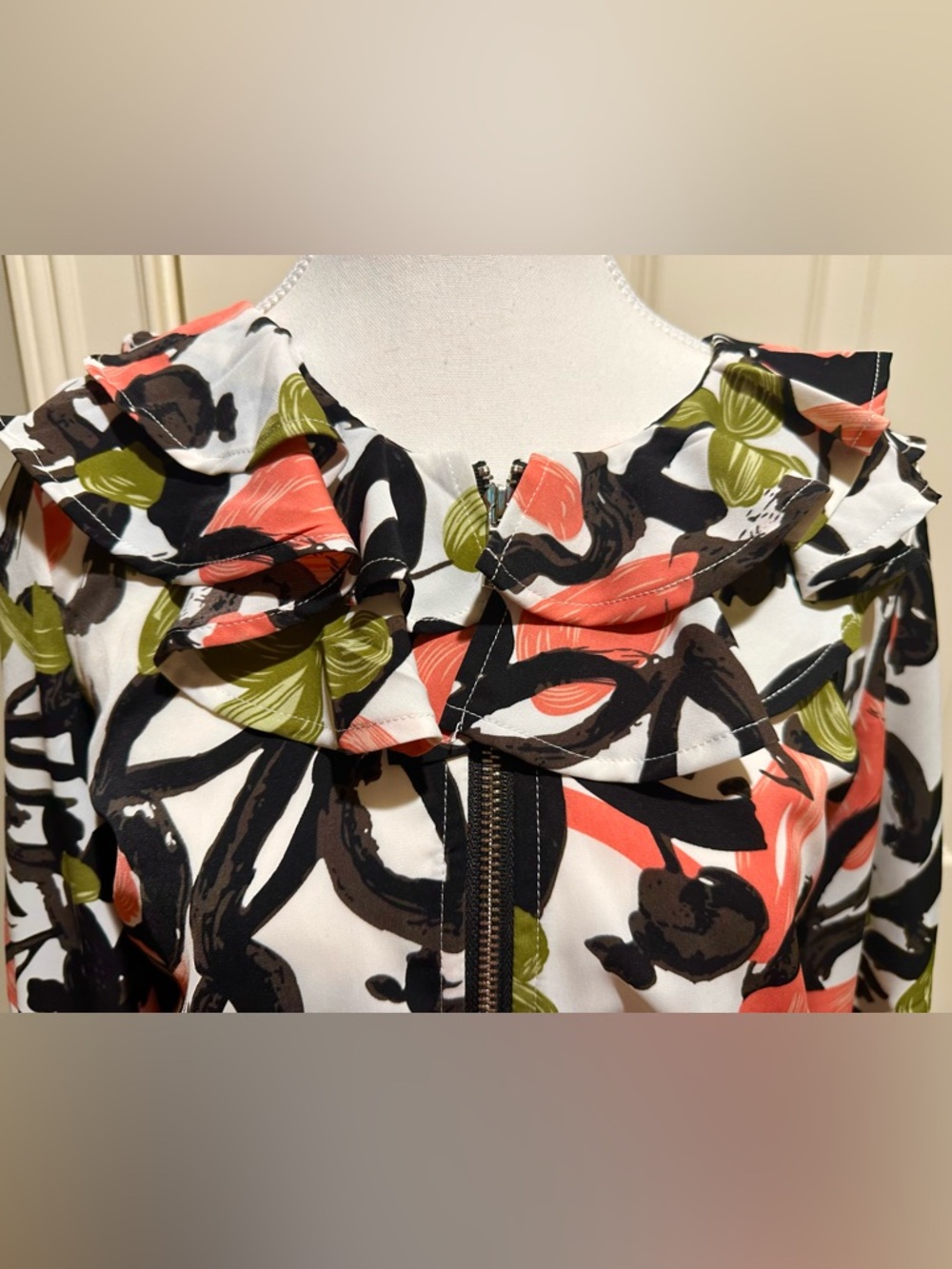 Gracia White Floral Zip-Front Ruffle Blouse with Coral, Black and Green Accents - Picture 4 of 9